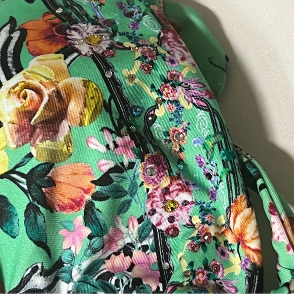 Camilla Green Bikini Top. - Picture 4 of 9